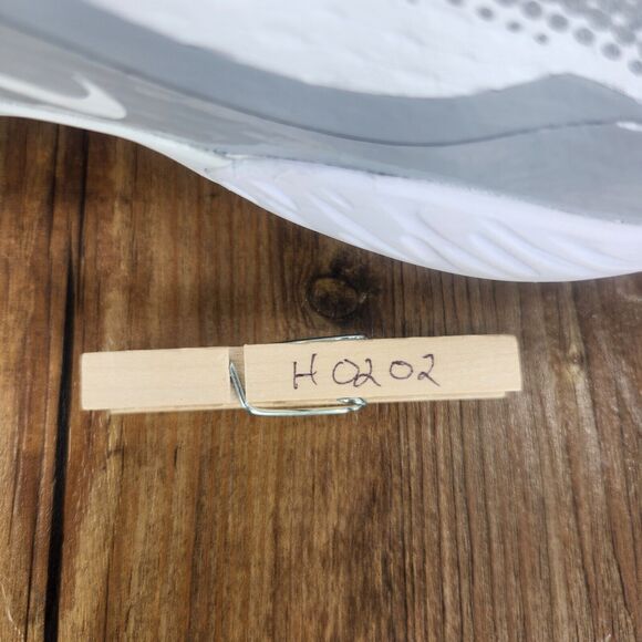 Nike Alpha Huarache Elite 4 Men's 9 Grey White Metal Baseball Cleats FD2745-104 - Picture 10 of 10